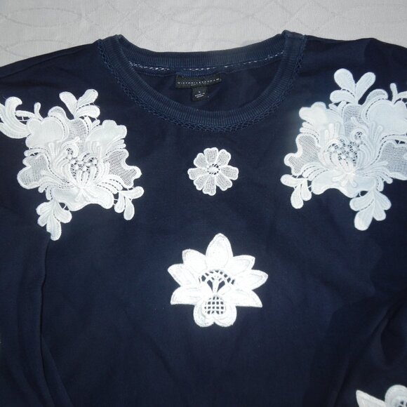 Victoria Beckham for Target Floral Lace Appliqué Top   Sz L - Picture 1 of 7